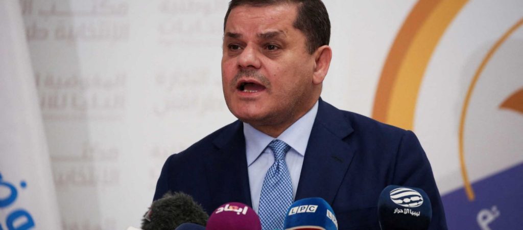 Λιβύη: Απόπειρα δολοφονίας του πρωθυπουργού Α.Ντμπεϊμπά – «Γάζωσαν» το αυτοκίνητο του με σφαίρες