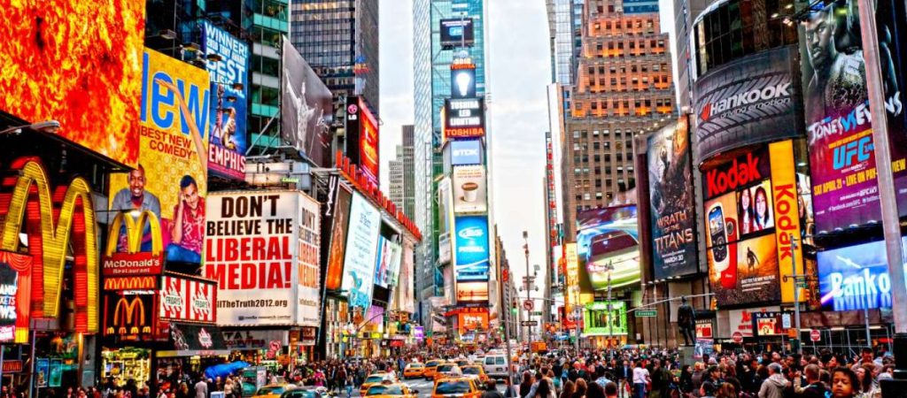 Προς απόλυση οι 3.000 ανεμβολίαστοι δημοτικοί υπάλληλοι στη Νέα Υόρκη