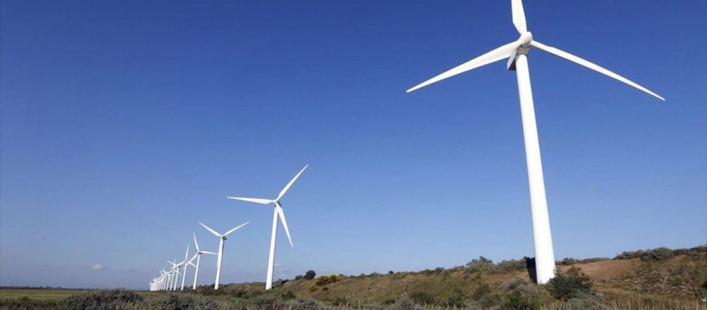 Εύβοια: «Βασανιστήριο» για τους κατοίκους τα νυχτερινά φώτα και ο μονότονος ήχος από τις ανεμογεννήτριες