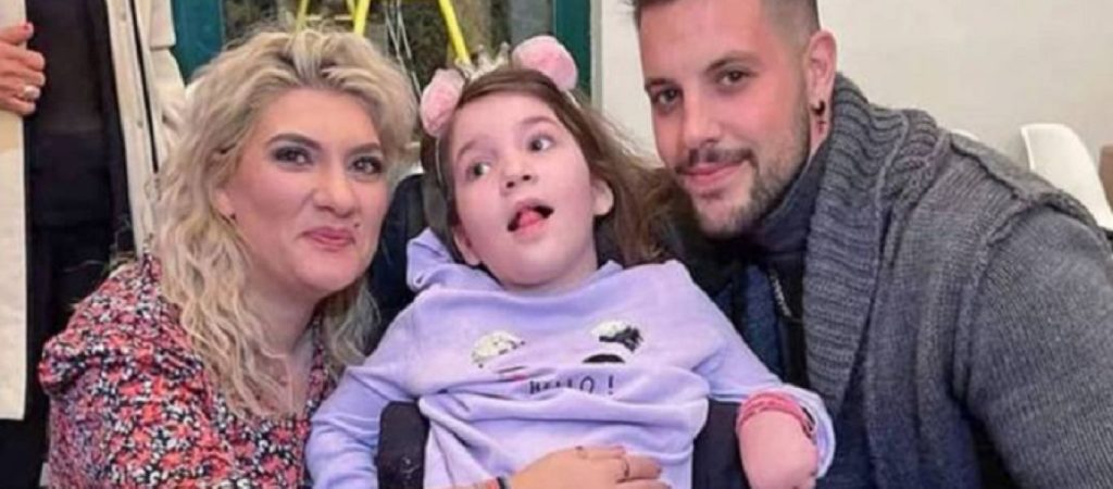 Τραγωδία στην Πάτρα: Ξεσπά η μάνα που έχασε τα τρία παιδιά – «Να σταματήσουν να μιλάνε για τα παιδιά μου»