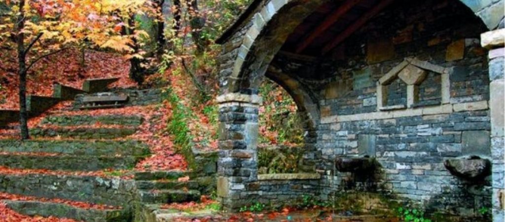 Έξι ρομαντικά μέρη κοντά στην Αθήνα για να γιορτάσεις τον Άγιο Βαλεντίνο