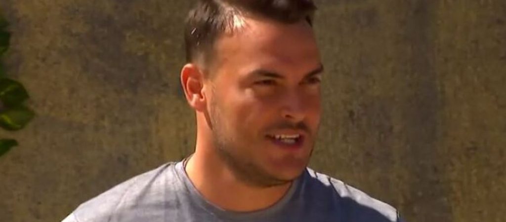 Survivor: Ο Σάκης Αρσενίου μπήκε στο ριάλιτι επιβίωσης – Οι πρώτες αντιδράσεις των παικτών (βίντεο)