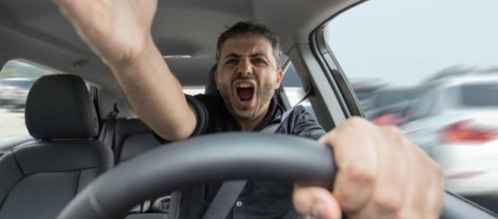 Το πρόστιμο που θα πληρώσετε αν σας «τσακώσουν» να κινείστε αντίθετα σε μονόδρομο