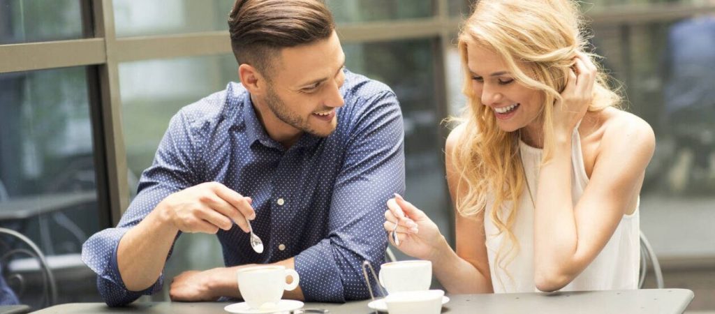 Κρατήστε σημειώσεις: Τα 4+1 μυστικά για να πετύχει το πρώτο ραντεβού