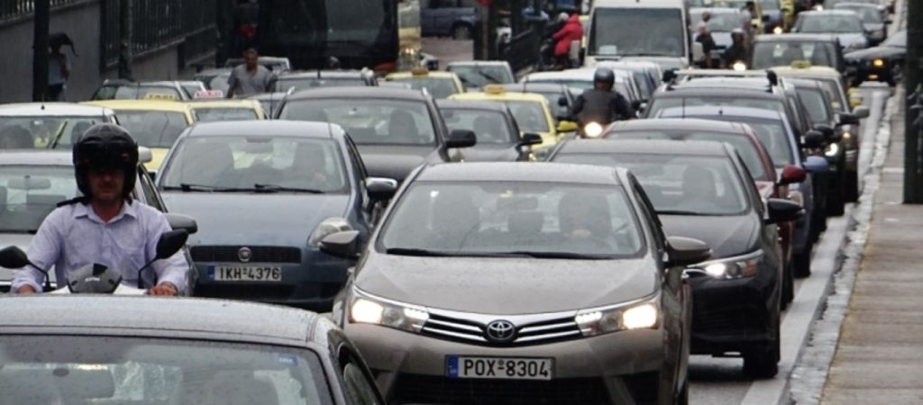 Υποχωρούν οι πωλήσεις πετρελαιοκίνητων αυτοκινήτων στην Ελλάδα – Το χαμένο έδαφος κερδίζουν τα υβριδικά
