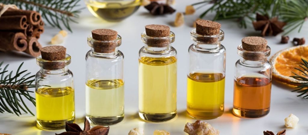 Δείτε ποια αιθέρια έλαια μπορούν να σας βοηθήσουν να αντιμετωπίσετε τους πόνους στις αρθρώσεις (βίντεο)