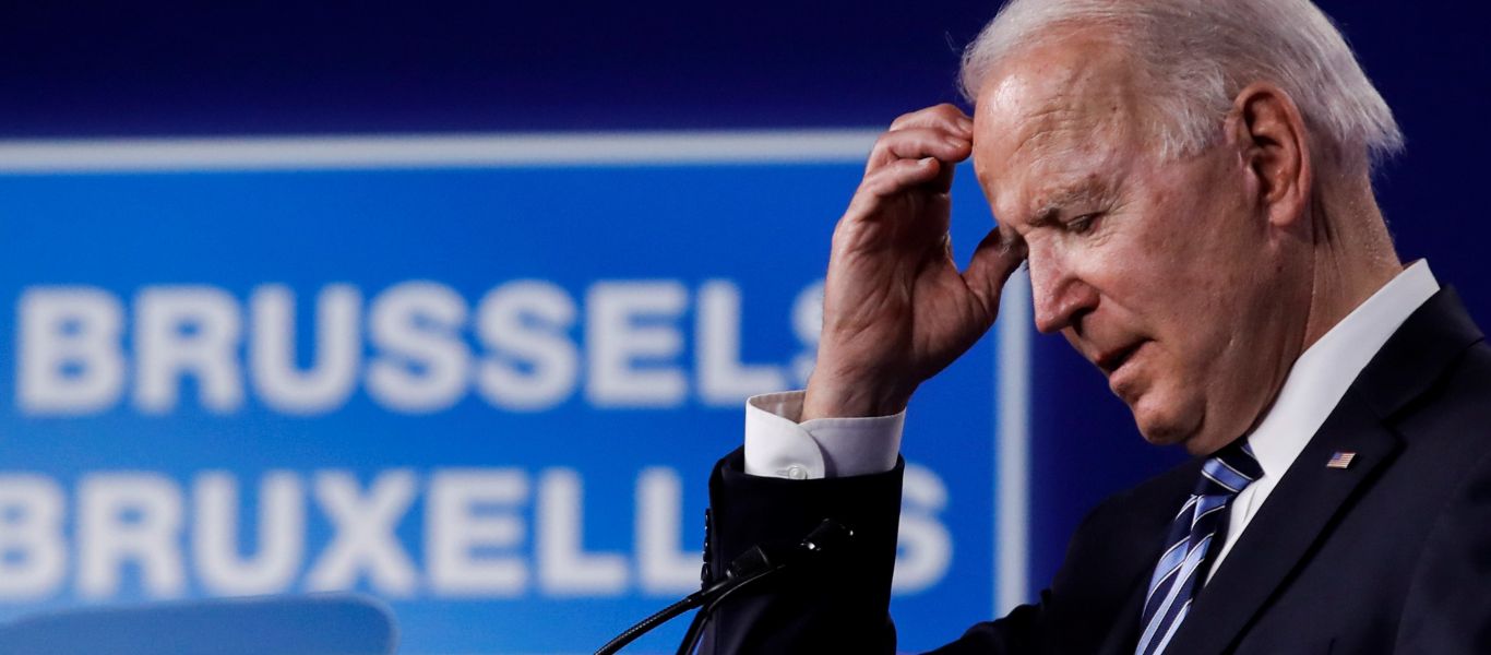 «Εκτός τόπου και χρόνου» ο Τ.Μπάιντεν: Τώρα λέει πως η Ρωσία προετοιμάζεται για επίθεση