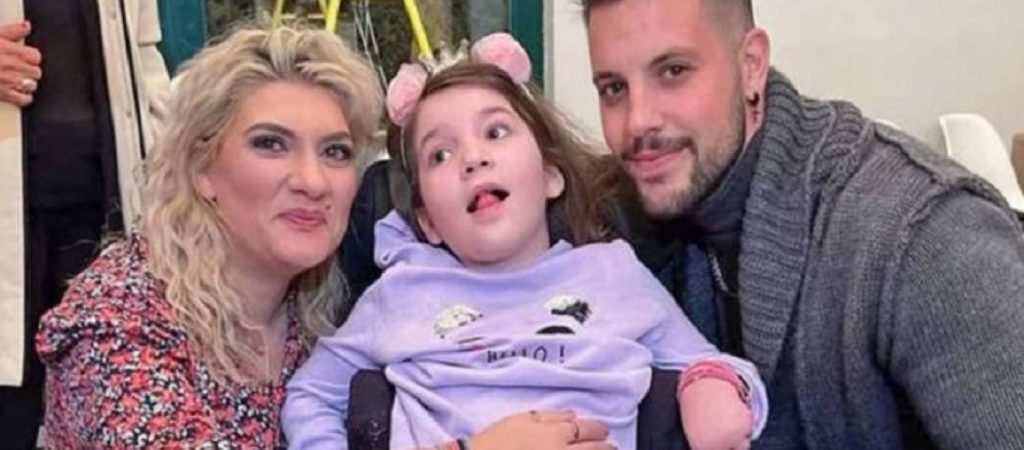 Πάτρα: Σοκάρει η νέα μαρτυρία – «Η μητέρα άργησε στην κηδεία της Τζωρτζίνας επειδή ήταν… για καφέ!»