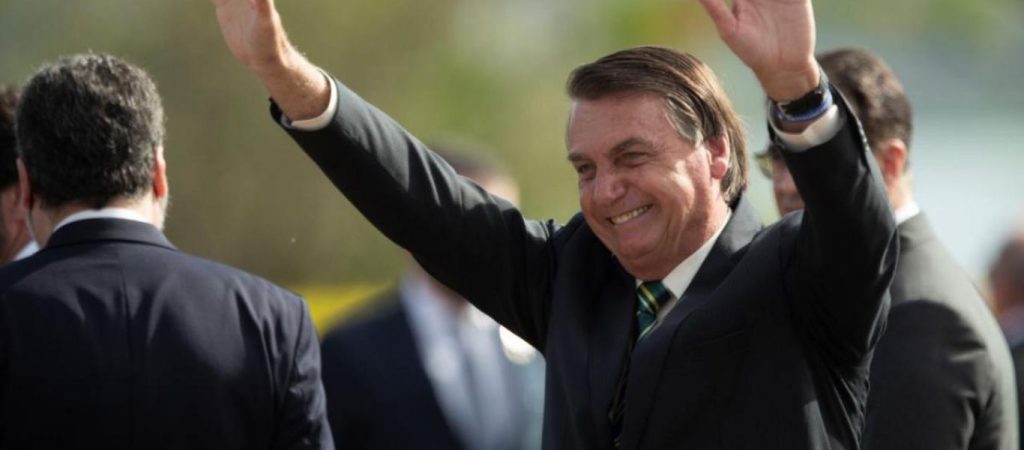 Στην Ουγγαρία σήμερα ο Μπολσονάρου – Θα συναντηθεί με Ορμπάν