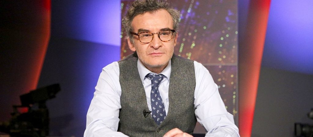 Εξομολογείται ο Νίκος Ορφανός: «Με είχε βρίσει – Μου είχε φερθεί άσχημα ενώπιον όλου του θιάσου»