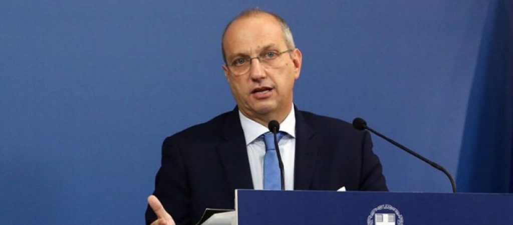 Ο Γ.Οικονόμου ανακοίνωσε ότι η ενημέρωση των πολιτικών συντακτών θα γίνεται μια φορά το μήνα στη Θεσσαλονίκη