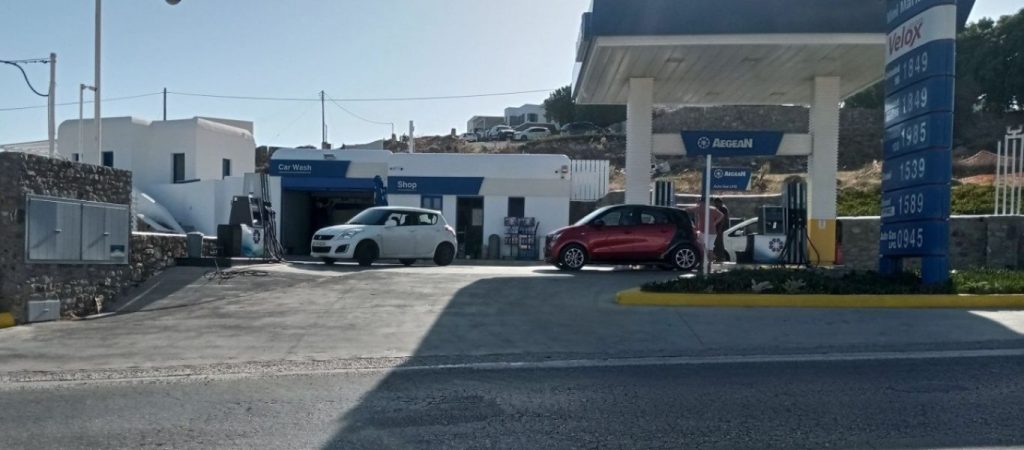 Στον «πλανήτη Μύκονο» τα βενζινάδικα πωλούνται προς… 1,7 εκατομμύρια ευρώ