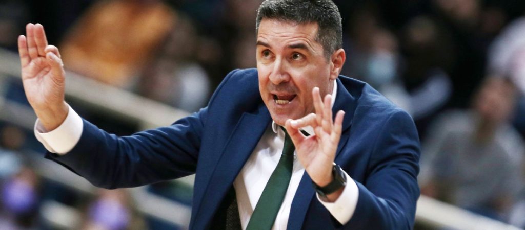 «Φαβορί ο Ολυμπιακός» λέει ο Πρίφτης για τον αυριανό τελικό των «αιωνίων»