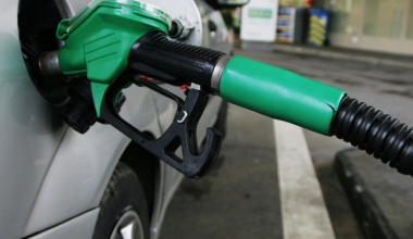 Σοκ με την βενζίνη: Θα φτάσει στα 2,80 ευρώ το λίτρο τον Ιούλιο! – Κυβέρνηση: Μην παίρνετε αυτοκίνητο τις Κυριακές
