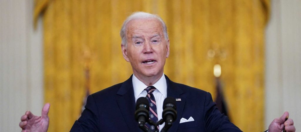 Η αντίδραση του Μπάιντεν όταν ρωτήθηκε «αν έχει υποτιμήσει τον Πούτιν» – Αμηχανία; (βίντεο)