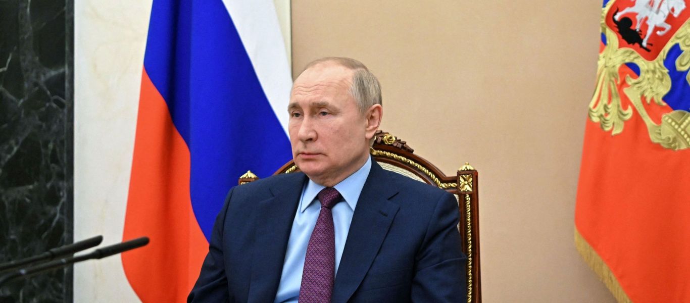 Β.Πούτιν: «Αναληθείς οι εικασίες ότι η Ρωσία θα αποκαταστήσει την Αυτοκρατορία»