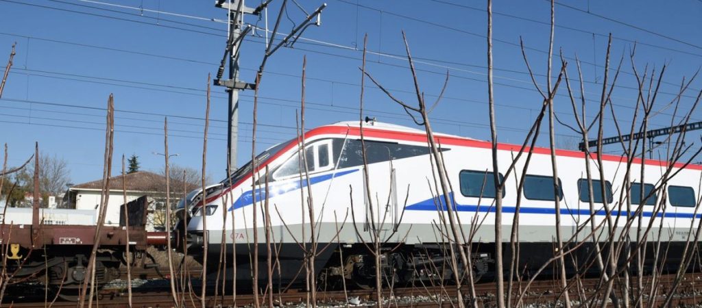 Γυναίκα διαμελίστηκε από τρένο στο Κρυονέρι (upd)