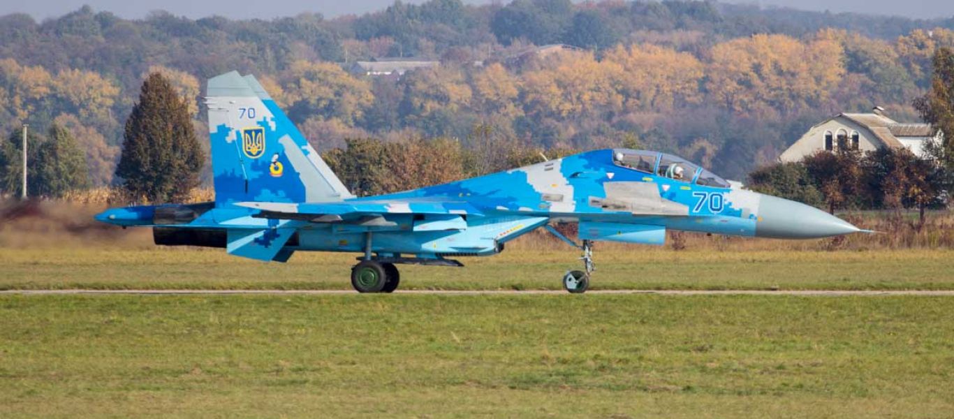 Ουκρανός πιλότος Su-27 «το έβαλε στα πόδια» – Προσγειώθηκε… στη Ρουμανία