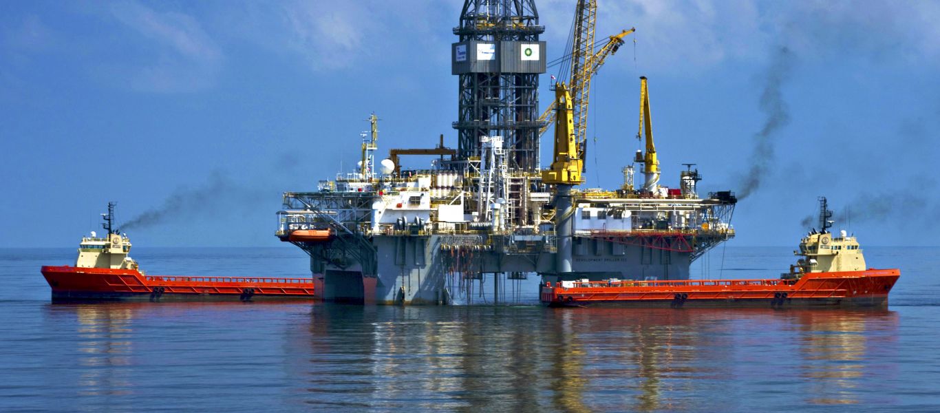 Σοκ με τη τιμή του πετρελαίου: Ξεπέρασε τα 100 δολάρια το βαρέλι μετά την ανακοίνωση Β.Πούτιν