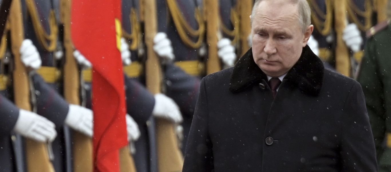 Β.Πούτιν σε Δύση: «Όποιος παρέμβει θα αντιμετωπίσει τις μεγαλύτερες συνέπειες στην ιστορία» – Σειρήνες στο Κίεβο