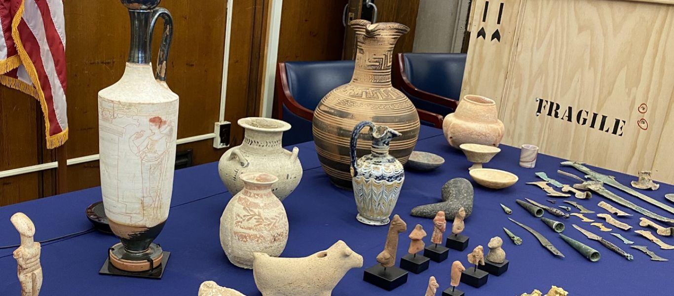 Παραδόθηκαν στην Ελλάδα 55 κλεμμένα αρχαία αντικείμενα από την Νέα Υόρκη