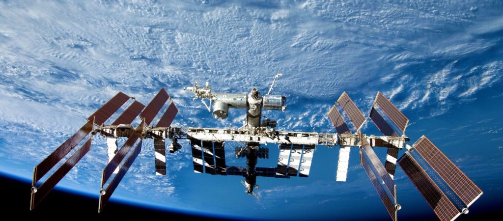 Διευθυντής Roscosmos: «Αν διακόψετε την συνεργασία μαζί μας μπορεί o ISS να πέσει στις  ΗΠΑ»!