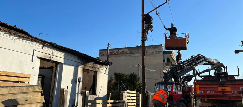 Θεσσαλονίκη – Θάνατος παιδιών & μητέρας: Σοκαρισμένοι οι γείτονες – «Είχαν αγοράσει πρόσφατα το σπίτι» (φώτο-βίντεο)