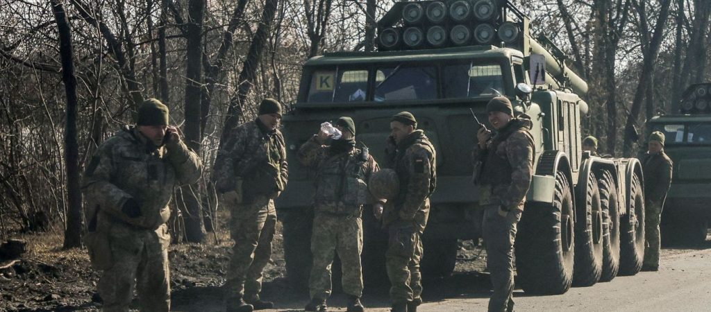 Οι Ουκρανοί ισχυρίζονται ότι οι ρωσικές δυνάμεις σταμάτησαν την προέλασή τους λόγω ανεφοδιασμού