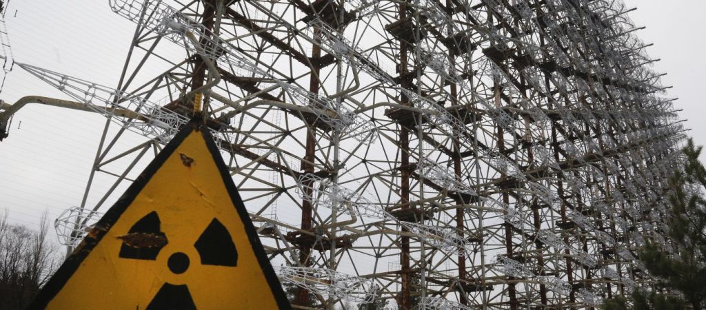 Ρωσικό ΥΠΑΜ: «Ρώσοι αλεξιπτωτιστές έθεσαν υπό τον έλεγχο τους το Τσέρνομπιλ»