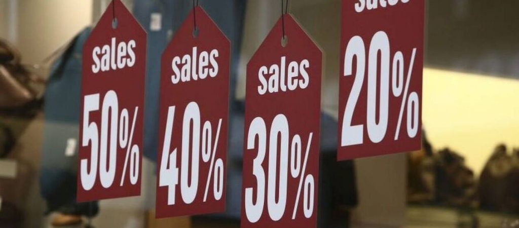 Τελειώνουν οι χειμερινές εκπτώσεις – Χαμηλότερες επιδόσεις σε σύγκριση με άλλες χρονιές