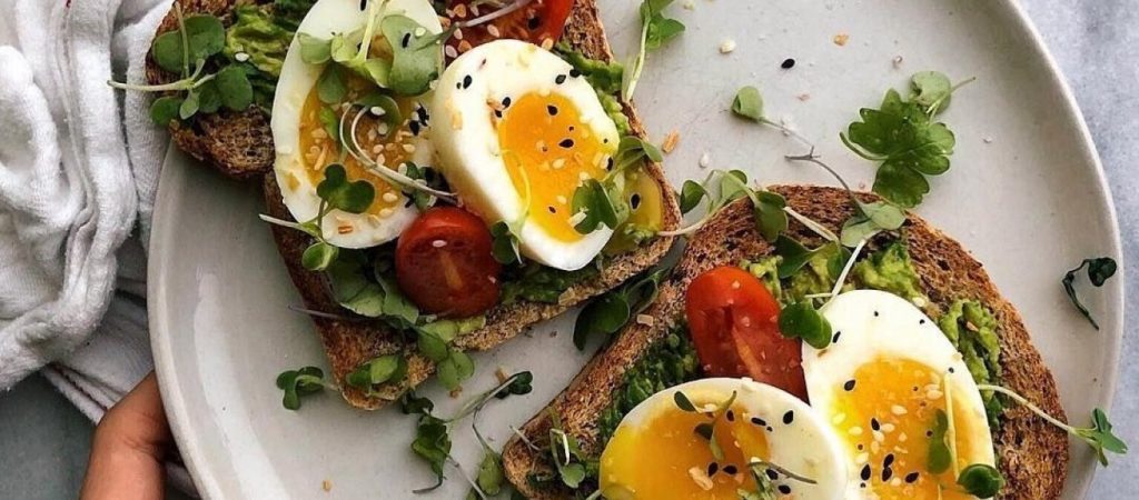 Πέντε τροφές γεμάτες πρωτεΐνη εκτός από το κρέας – Τα οφέλη τους για την υγεία μας