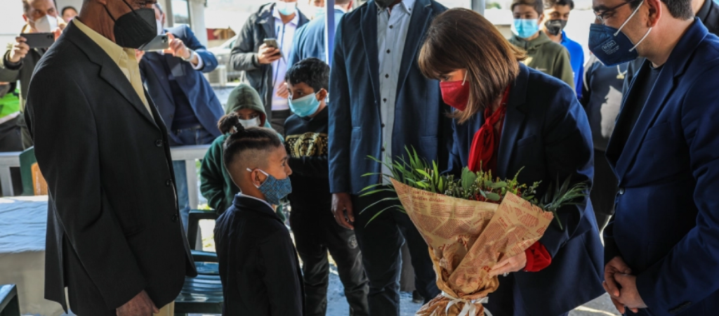 Η ΠτΔ Κ.Σακκελαροπούλου ζητά να ενσωματωθούν πλήρως στην κοινωνία οι Ρομά