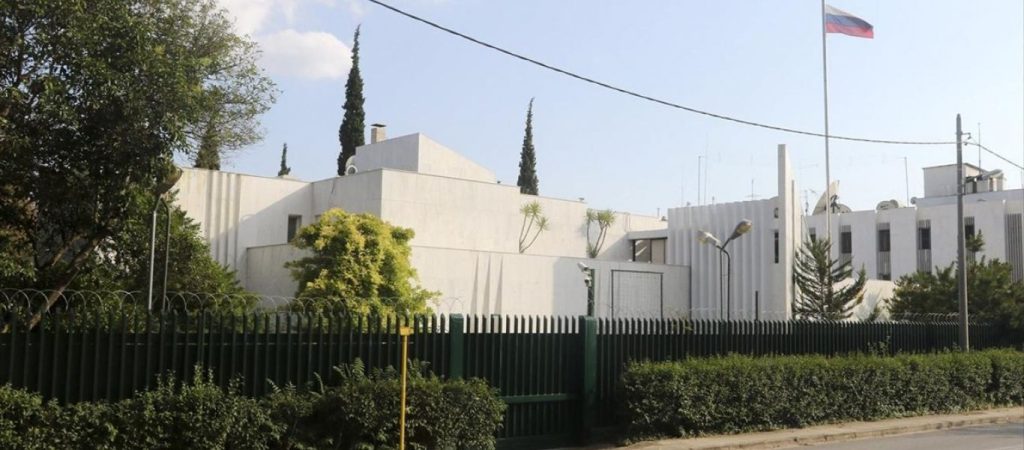 Ρωσική πρεσβεία στην Ελλάδα: «Μέλη του προσωπικού μας δέχονται απειλές»!