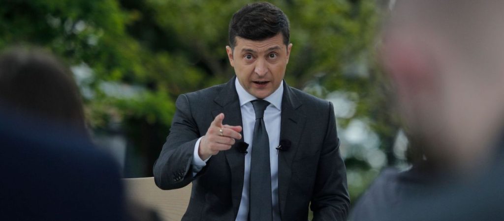 Ρωσία: «Υπό την προστασία νεοναζί στο Λβιβ ο Β.Ζελένσκι – Μαγνητοσκοπημένα τα βίντεο του» – Τον ψάχνουν αλεξιπτωτιστές