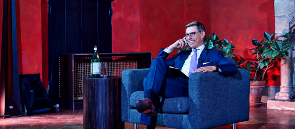 Πρώην πρωθυπουργός της Φινλανδίας παρά τις προειδοποιήσεις δηλώνει: «Δεν είμαστε ουδέτερο κράτος – Είμαστε με το ΝΑΤΟ»