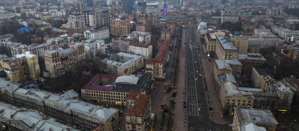 Ουκρανία: Σειρήνες και πάλι στη Μαριούπολη – Φόβοι για αεροπορικούς βομβαρδισμούς