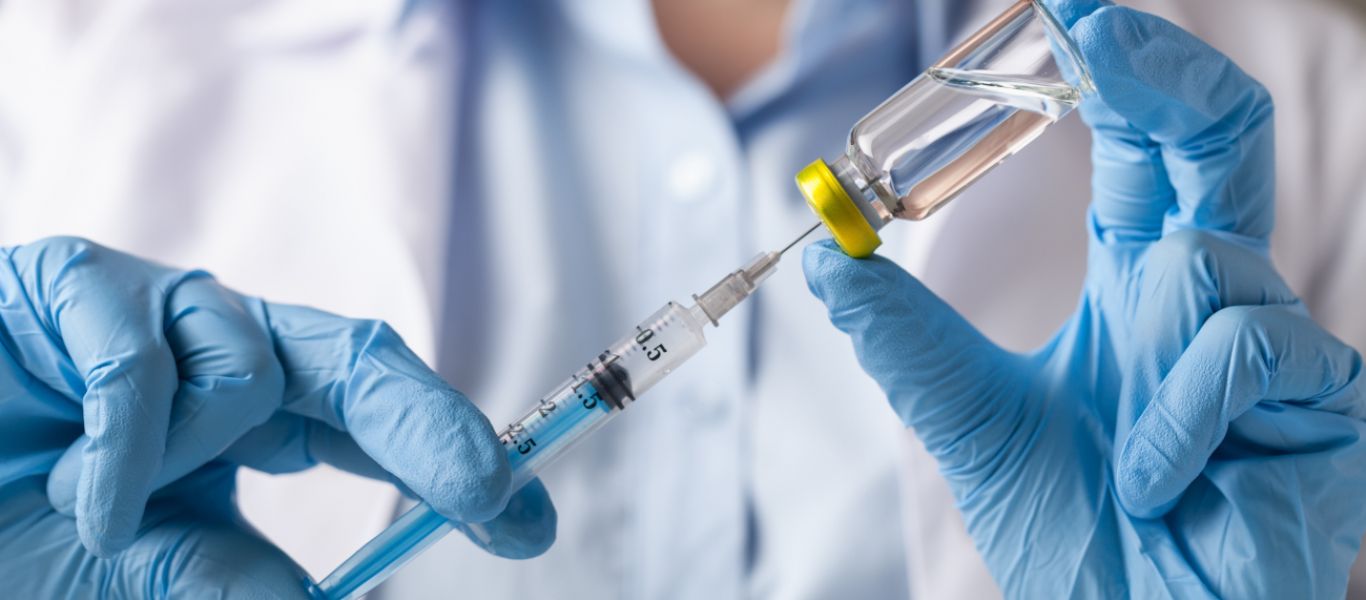 Ανοίγει η πλατφόρμα για το εμβόλιο Novavax – Ξεκινά η τρίτη δόση για ανοσοκατεσταλμένους ανήλικους