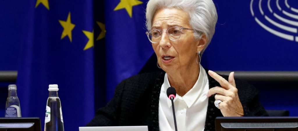 Κ.Λαγκάρντ: «Η ΕΚΤ παρακολουθεί στενά την κατάσταση και θα εξασφαλίσει ομαλές συνθήκες ρευστότητας»