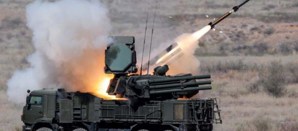 Αντιαεροπορικό σύστημα Pantsir στις φλόγες έξω από τη Χερσώνα
