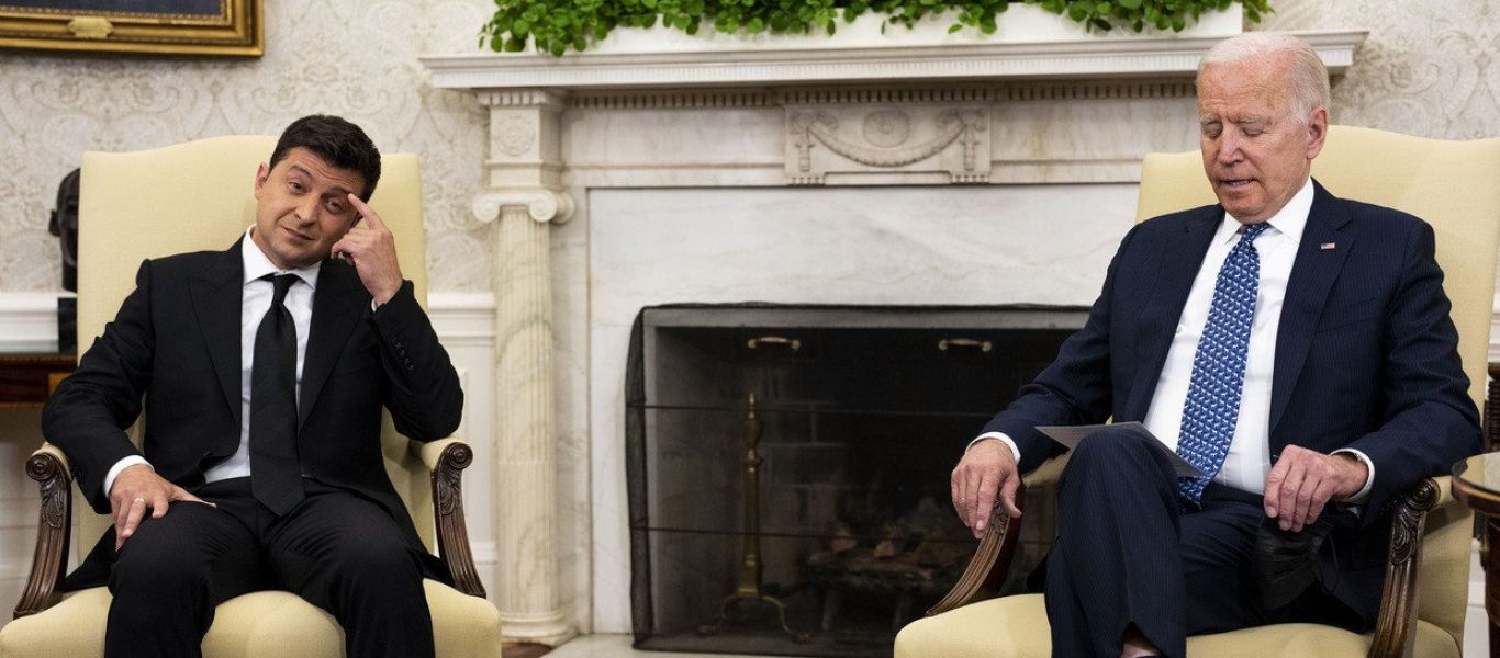 Β.Zελένσκι από καταφύγιο στο Κίεβο: «Είναι πολύ σοβαρό… Δεν είμαι σε ταινία» – Zητά βοήθεια από τον Τ.Μπάιντεν