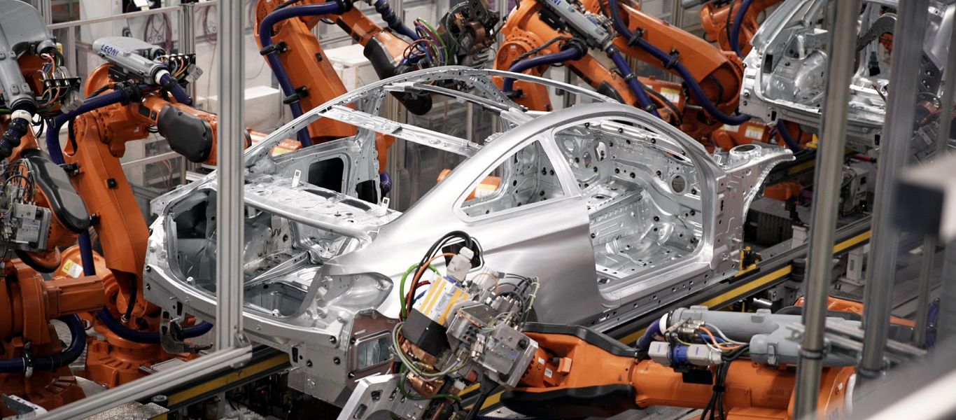 BMW και Porsche βάζουν «φρένο» στην παραγωγή τους λόγω έλλειψης εξαρτημάτων από την Ουκρανία