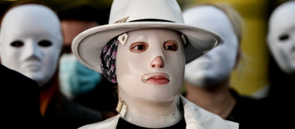 Η Ιωάννα Παλιοσπύρου βγάζει την προστατευτική μάσκα και πάει γυμναστήριο (φώτο)