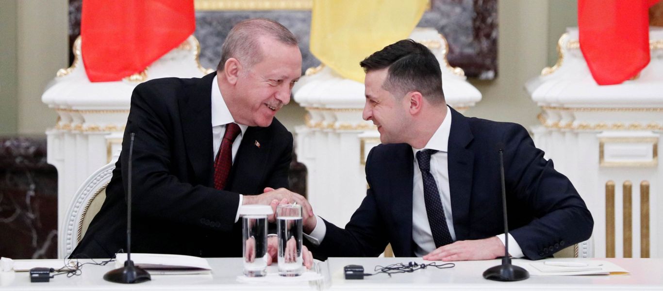 Ο Β.Ζελένσκι αποθεώνει την Τουρκία (που δεν επέβαλε κυρώσεις στην Ρωσία): «Μας βοηθάει πολύ»