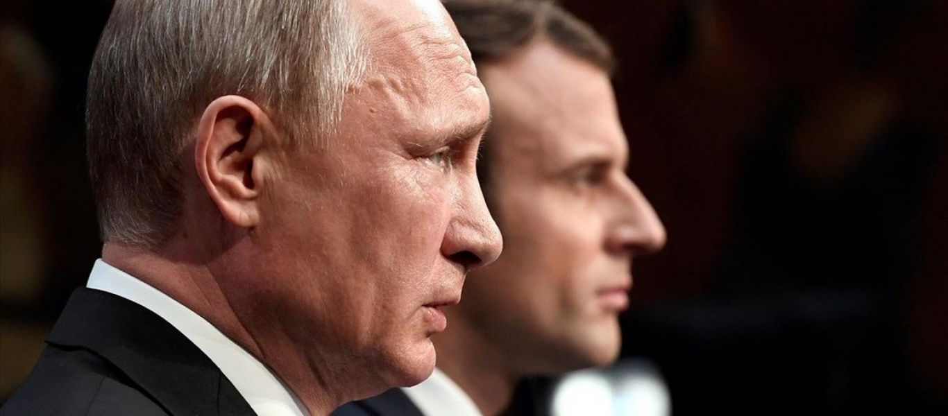 Νέες αποκαλύψεις για την συνομιλία του με τον Β.Πούτιν από τον Ε.Μακρόν: «Δεν θα σταματήσει τις επιθέσεις στην Ουκρανία»