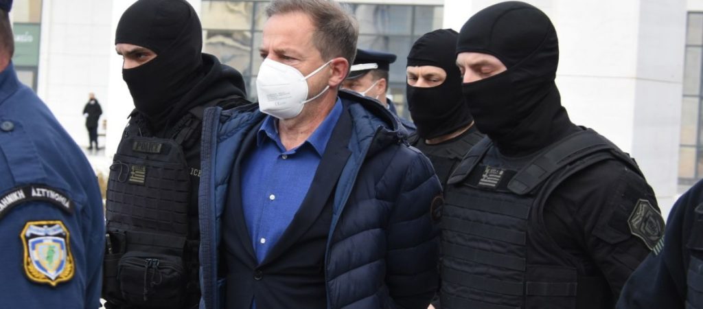 Ξεκίνησε η δίκη του Δημήτρη Λιγνάδη – «Αρνούμαι όλες τις κατηγορίες»