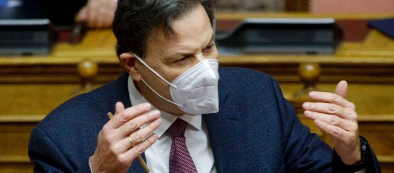 Ο Θεόδωρος Σκυλακάκης ορκίστηκε βουλευτής στη θέση της Μαριέττας Γιαννάκου