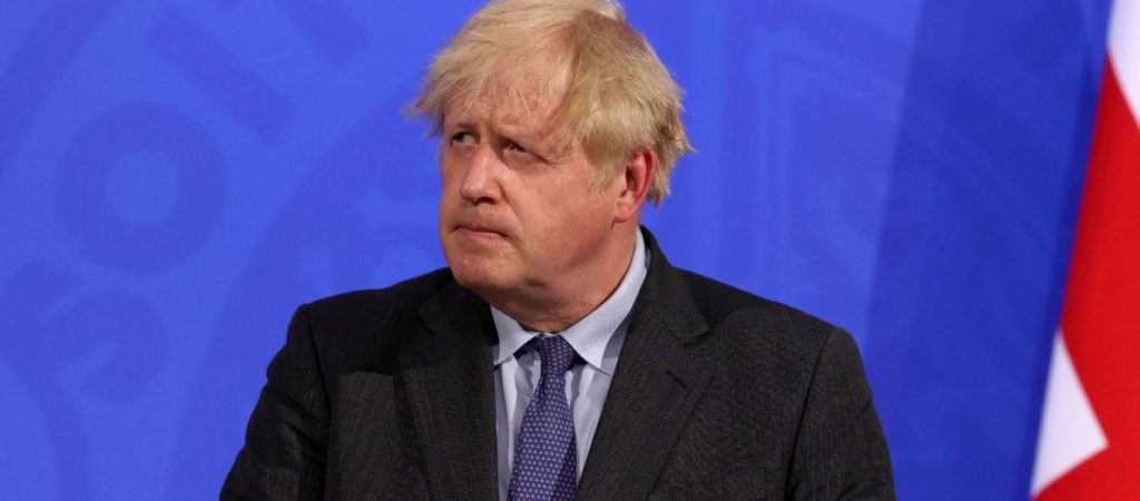 Μετανιωμένος ο Μ.Τζόνσον: Ζήτησε συγγνώμη στο κοινοβούλιο για το partygate