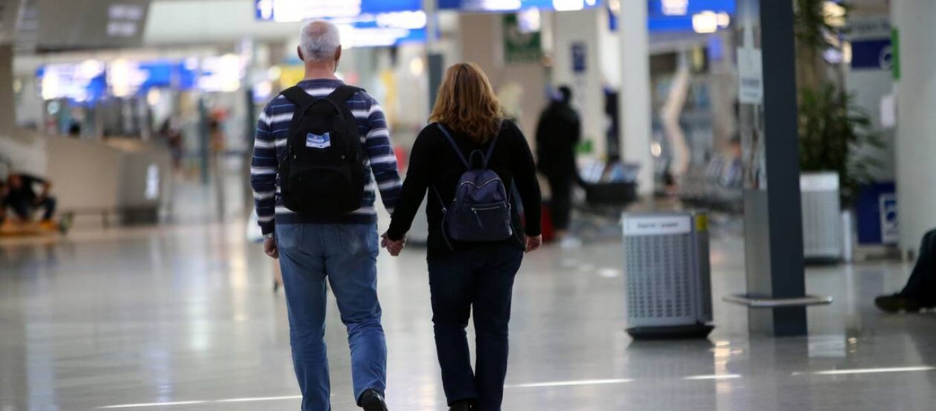 ΥΠΑ: Χωρίς PLF οι αφίξεις όλων των τουριστών από τις 15 Μαρτίου