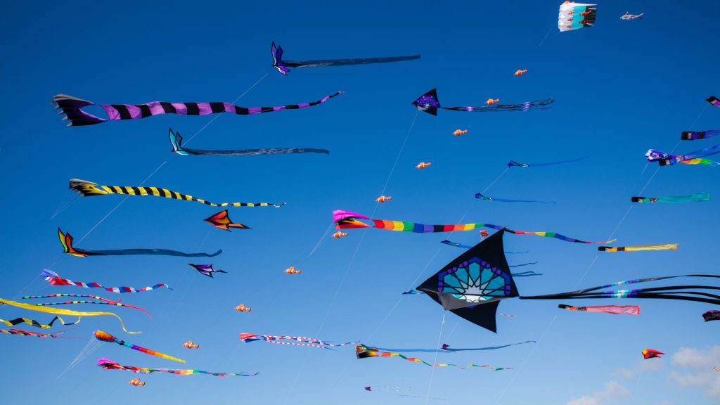 Καθαρά Δευτέρα: Δείτε τι κάνουμε σε περίπτωση ηλεκτροπληξίας από το πέταγμα του χαρταετού