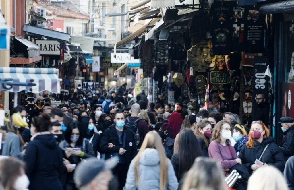 Πρόεδρος Ένωσης Πνευμονολόγων Ελλάδας: «Παρακινδυνευμένη η πρόβλεψη για τερματισμό της πανδημίας»